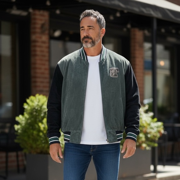 VINTAGE Disney Tigger 1968 Suede Varsity Bomber Jacket Men’s Green/Black - Med - Picture 1 of 13